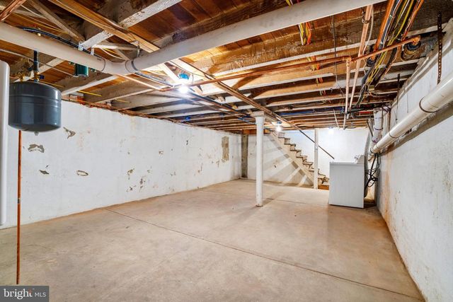 240 FRANKLIN ST #2, Alburtis, PA 18011
