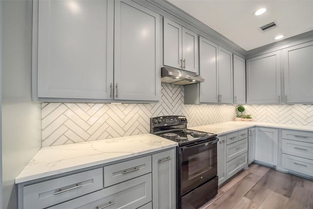 1025 Arizona Drive, Cleveland, TX 77327