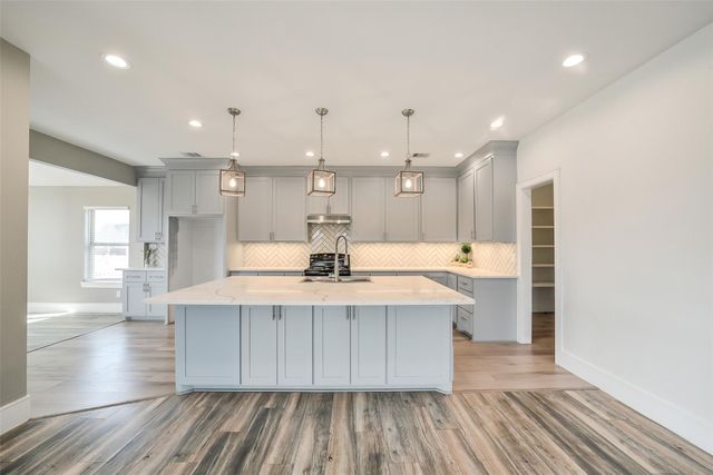 1025 Arizona Drive, Cleveland, TX 77327