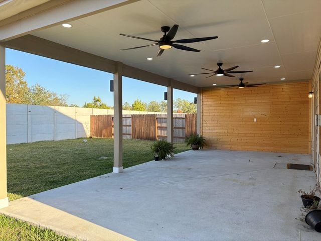 21911 Scopeto Ln, New Caney, TX 77357