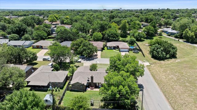 323 Moonlight Trail, Stephenville, TX 76401