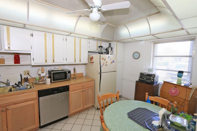 2886 Fernley Drive E 91, West Palm Beach, FL 33415