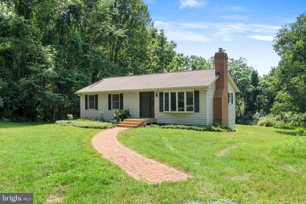 21087 GOLDFINCH LN, Leesburg, VA 20175