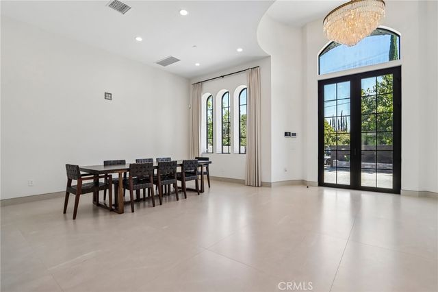 17363 Chase Street, Northridge, CA 91325