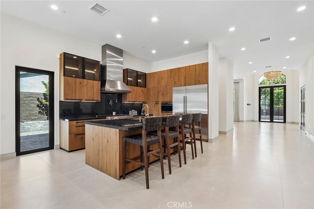 17363 Chase Street, Northridge, CA 91325