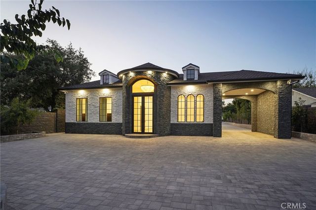 17363 Chase Street, Northridge, CA 91325