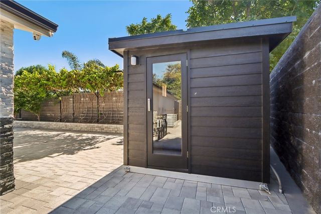 17363 Chase Street, Northridge, CA 91325