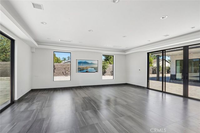 17363 Chase Street, Northridge, CA 91325