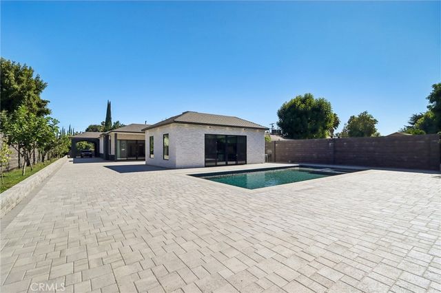 17363 Chase Street, Northridge, CA 91325
