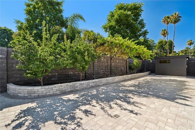 17363 Chase Street, Northridge, CA 91325
