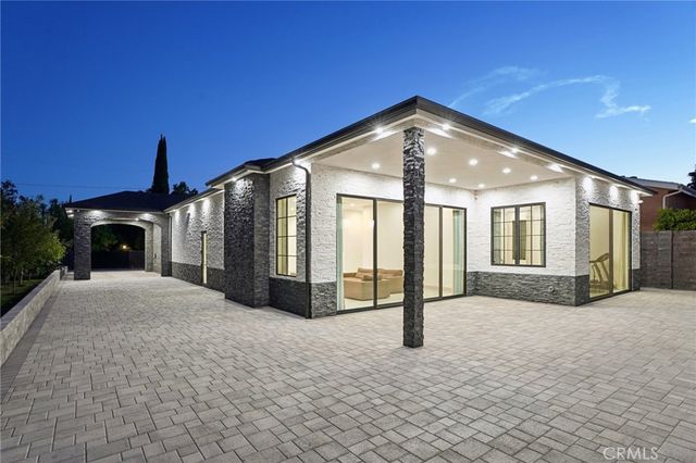 17363 Chase Street, Northridge, CA 91325