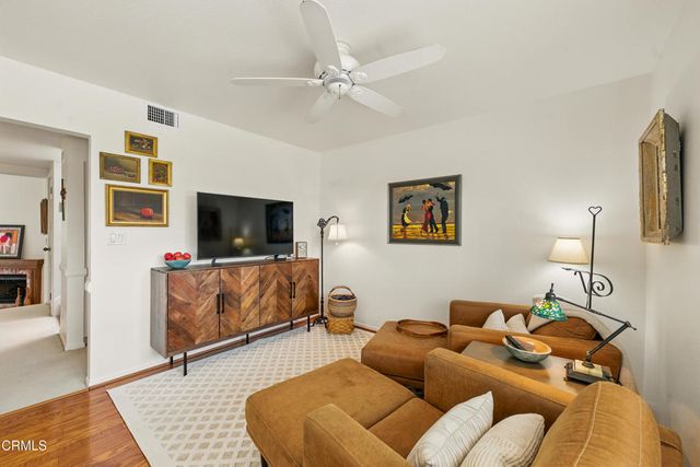 18751 Hatteras Street 13, Tarzana, CA 91356