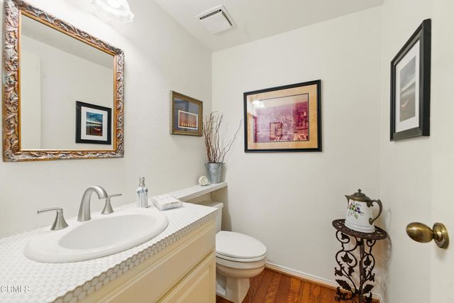 18751 Hatteras Street 13, Tarzana, CA 91356