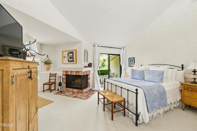 18751 Hatteras Street 13, Tarzana, CA 91356