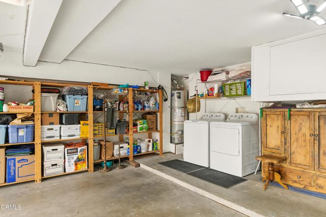 18751 Hatteras Street 13, Tarzana, CA 91356