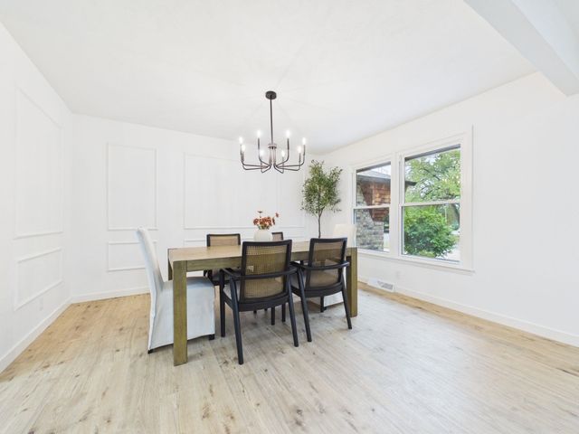 7926 E Killarney Pl, Wichita, KS 67206