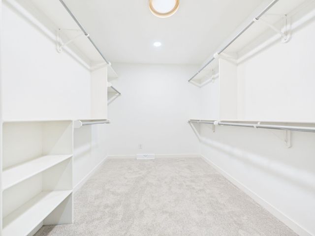 7926 E Killarney Pl, Wichita, KS 67206