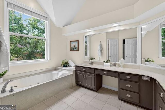 371 Shyrewood Drive, Lawrenceville, GA 30043