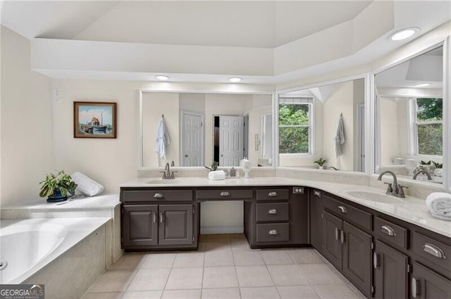 371 Shyrewood Drive, Lawrenceville, GA 30043