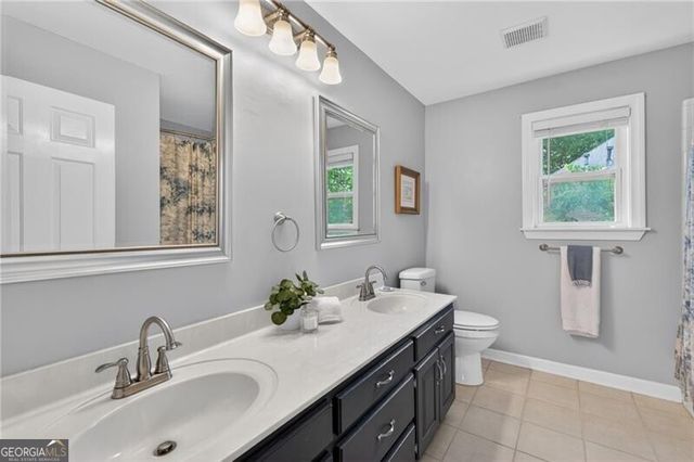 371 Shyrewood Drive, Lawrenceville, GA 30043