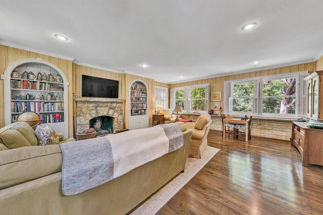2130 Deyerle RD SW, Roanoke, VA 24018