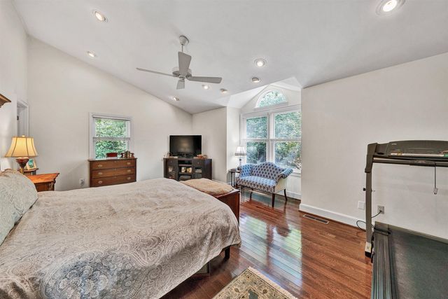 2130 Deyerle RD SW, Roanoke, VA 24018