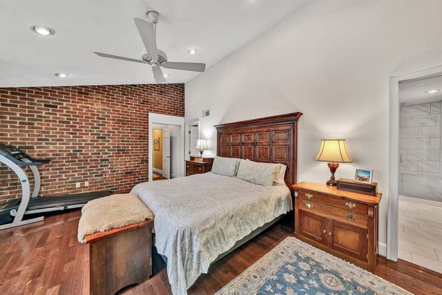 2130 Deyerle RD SW, Roanoke, VA 24018