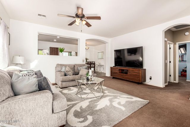 41490 N CHERRY Street, San Tan Valley, AZ 85140