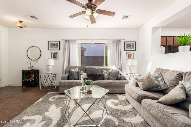 41490 N CHERRY Street, San Tan Valley, AZ 85140