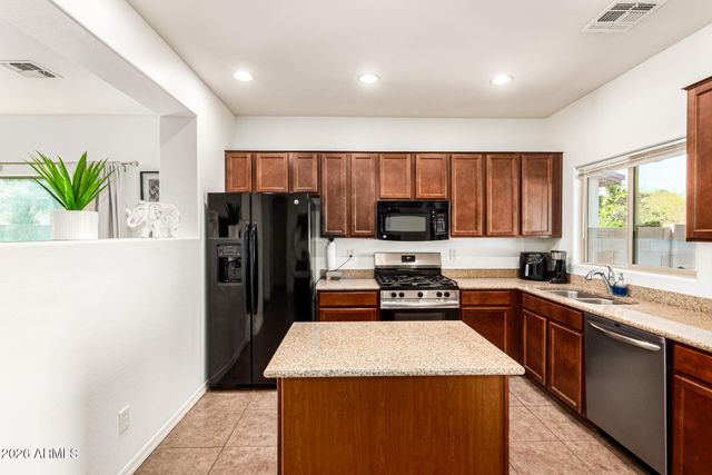 41490 N CHERRY Street, San Tan Valley, AZ 85140