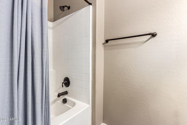 41490 N CHERRY Street, San Tan Valley, AZ 85140