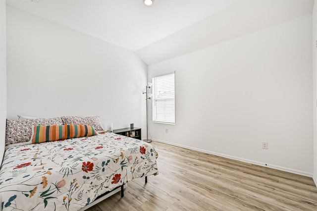 9606 Sterling Arbor Drive, Baytown, TX 77521