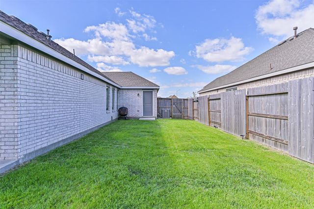 9606 Sterling Arbor Drive, Baytown, TX 77521