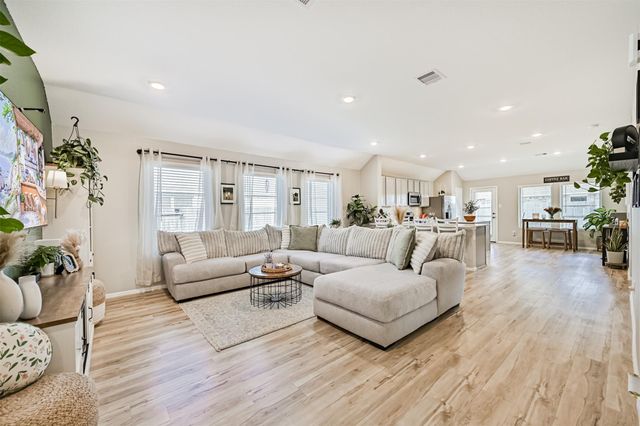 9606 Sterling Arbor Drive, Baytown, TX 77521