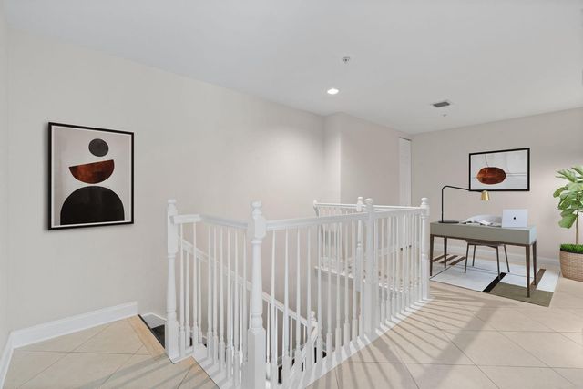 2617 NE 14th Avenue 109, Wilton Manors, FL 33334