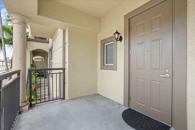 2617 NE 14th Avenue 109, Wilton Manors, FL 33334