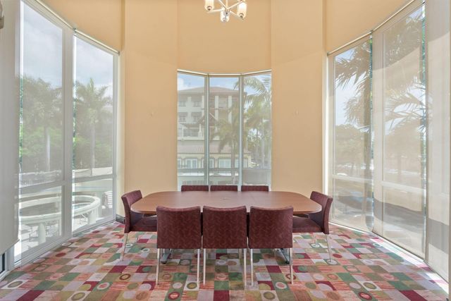 2617 NE 14th Avenue 109, Wilton Manors, FL 33334