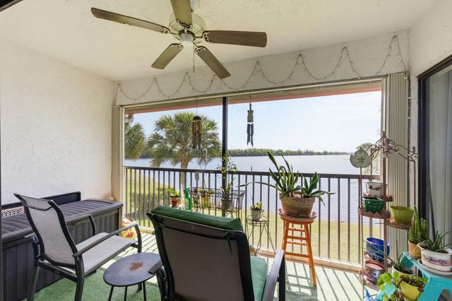 304 Liberty Court, Deerfield Beach, FL 33442