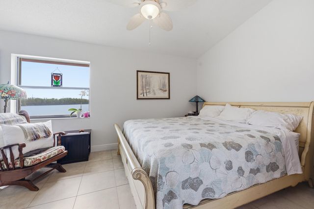 304 Liberty Court, Deerfield Beach, FL 33442