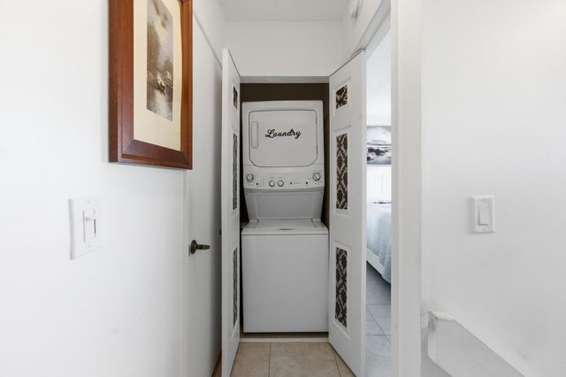 304 Liberty Court, Deerfield Beach, FL 33442