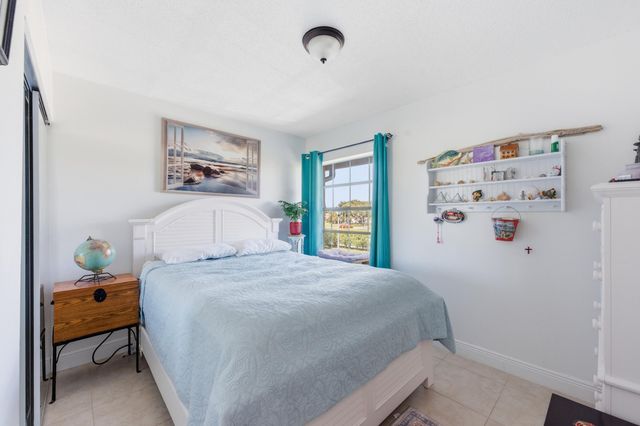 304 Liberty Court, Deerfield Beach, FL 33442