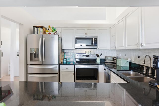 304 Liberty Court, Deerfield Beach, FL 33442