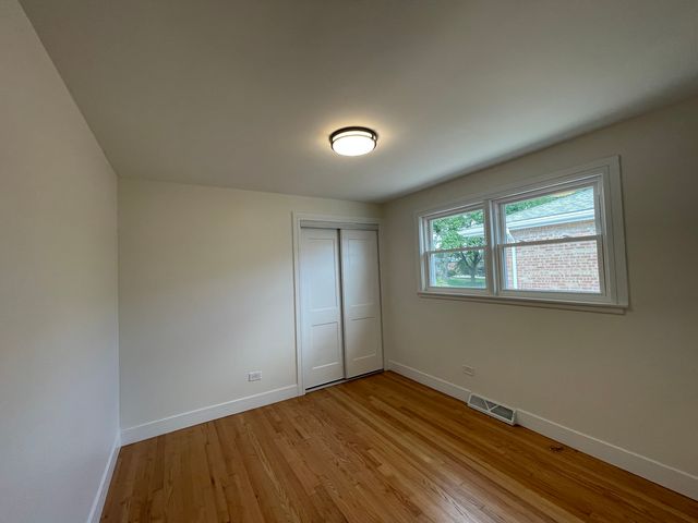 7925 Natchez Avenue, Burbank, IL 60459