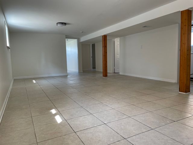 7925 Natchez Avenue, Burbank, IL 60459