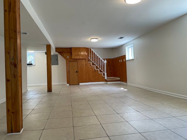 7925 Natchez Avenue, Burbank, IL 60459