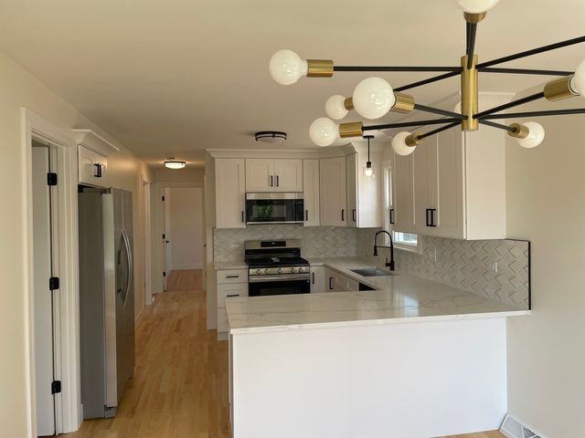 7925 Natchez Avenue, Burbank, IL 60459