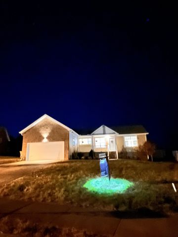 2013 Vancroft Cir, Spring Hill, TN 37174