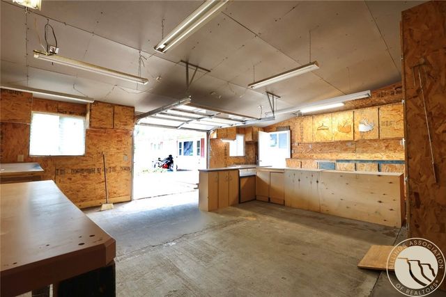 1445 Wicks Lane, Billings, MT 59105