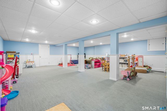 95 Saddle Hill Road, Stamford, CT 06903