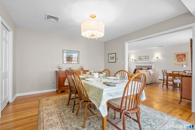 95 Saddle Hill Road, Stamford, CT 06903